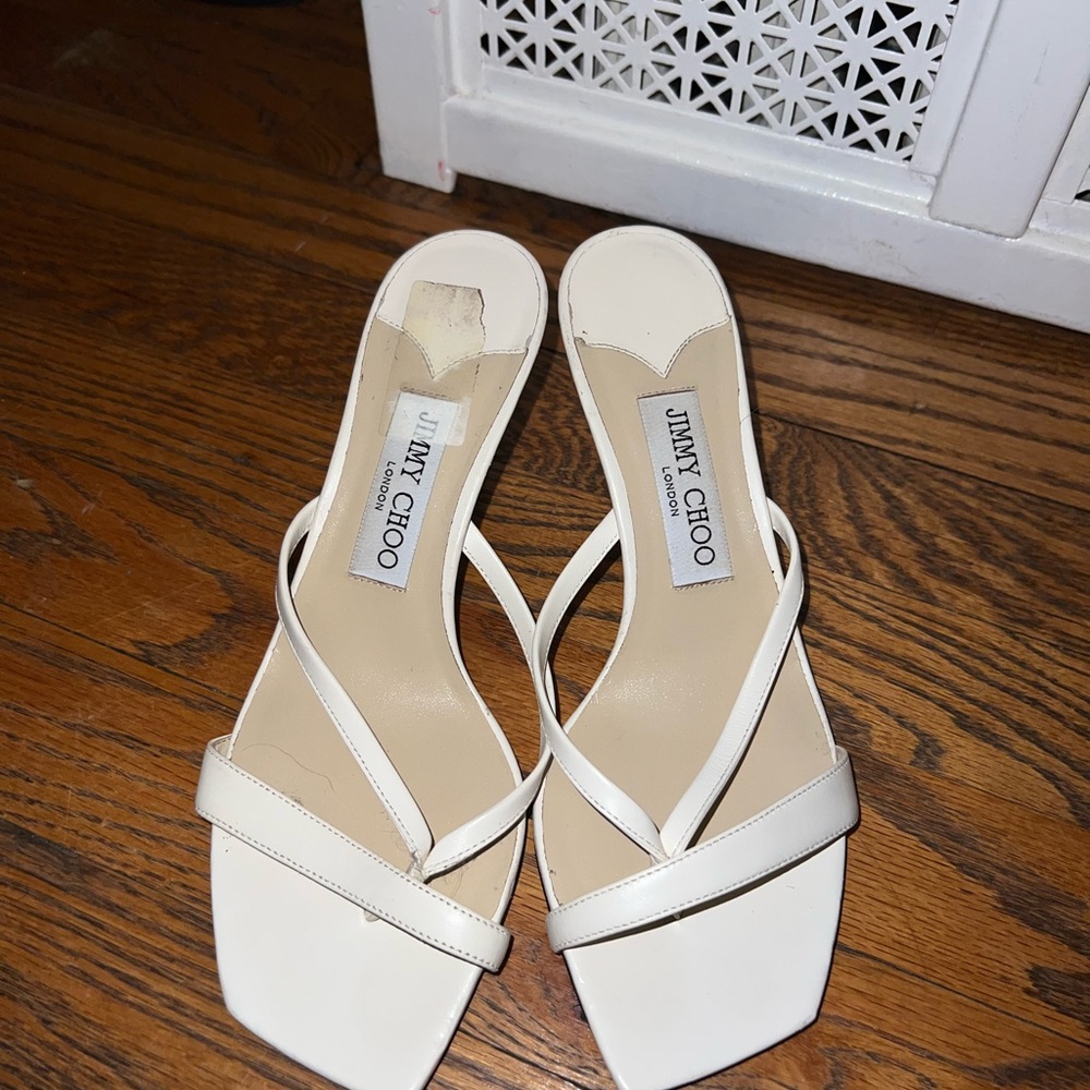 Jimmy Choo white sandal kitten heel - Size 37.5 (size 7.5)